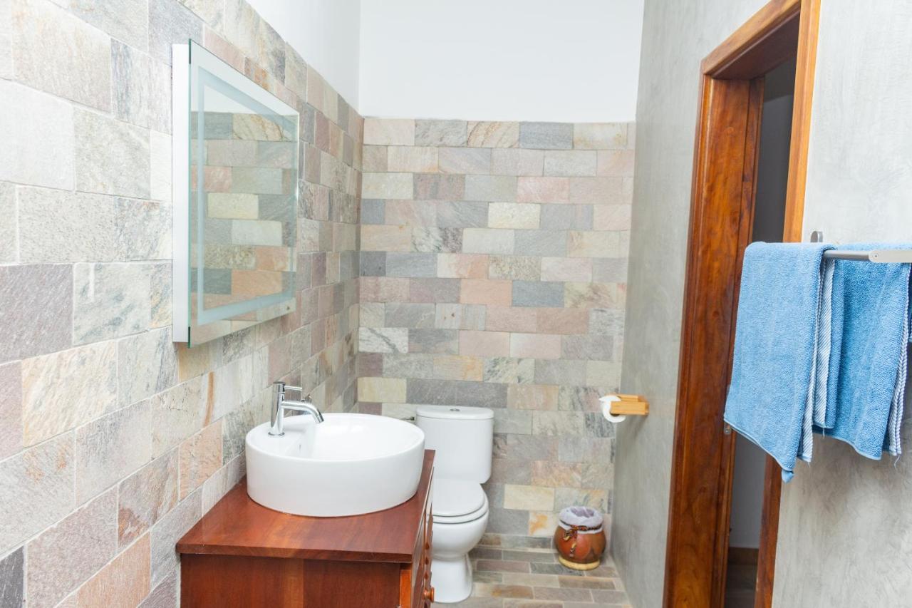 לומה Hotel Otsunami מראה חיצוני תמונה