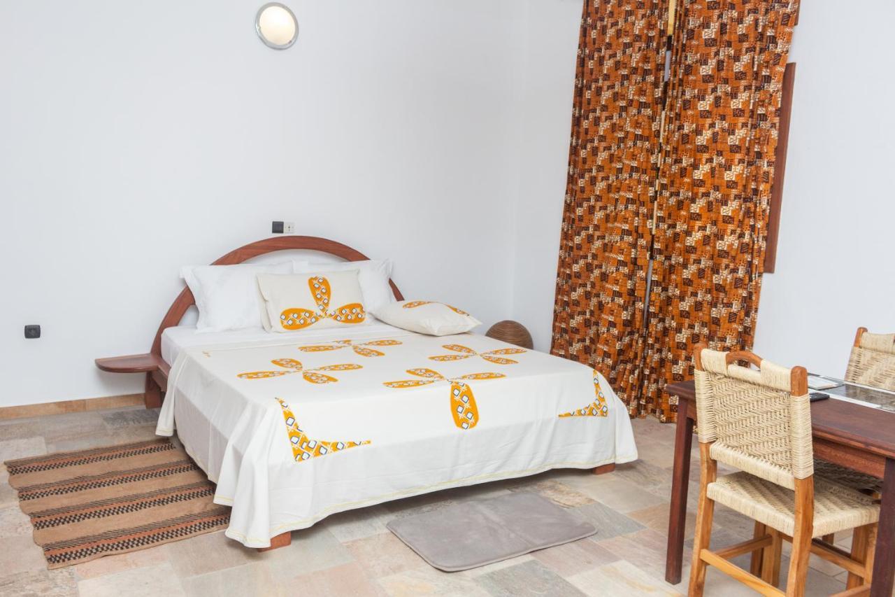 לומה Hotel Otsunami מראה חיצוני תמונה
