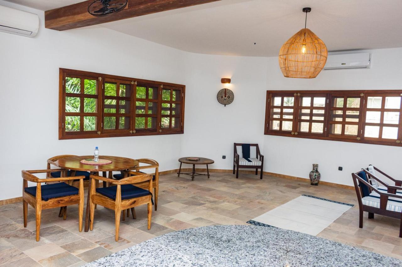 לומה Hotel Otsunami מראה חיצוני תמונה