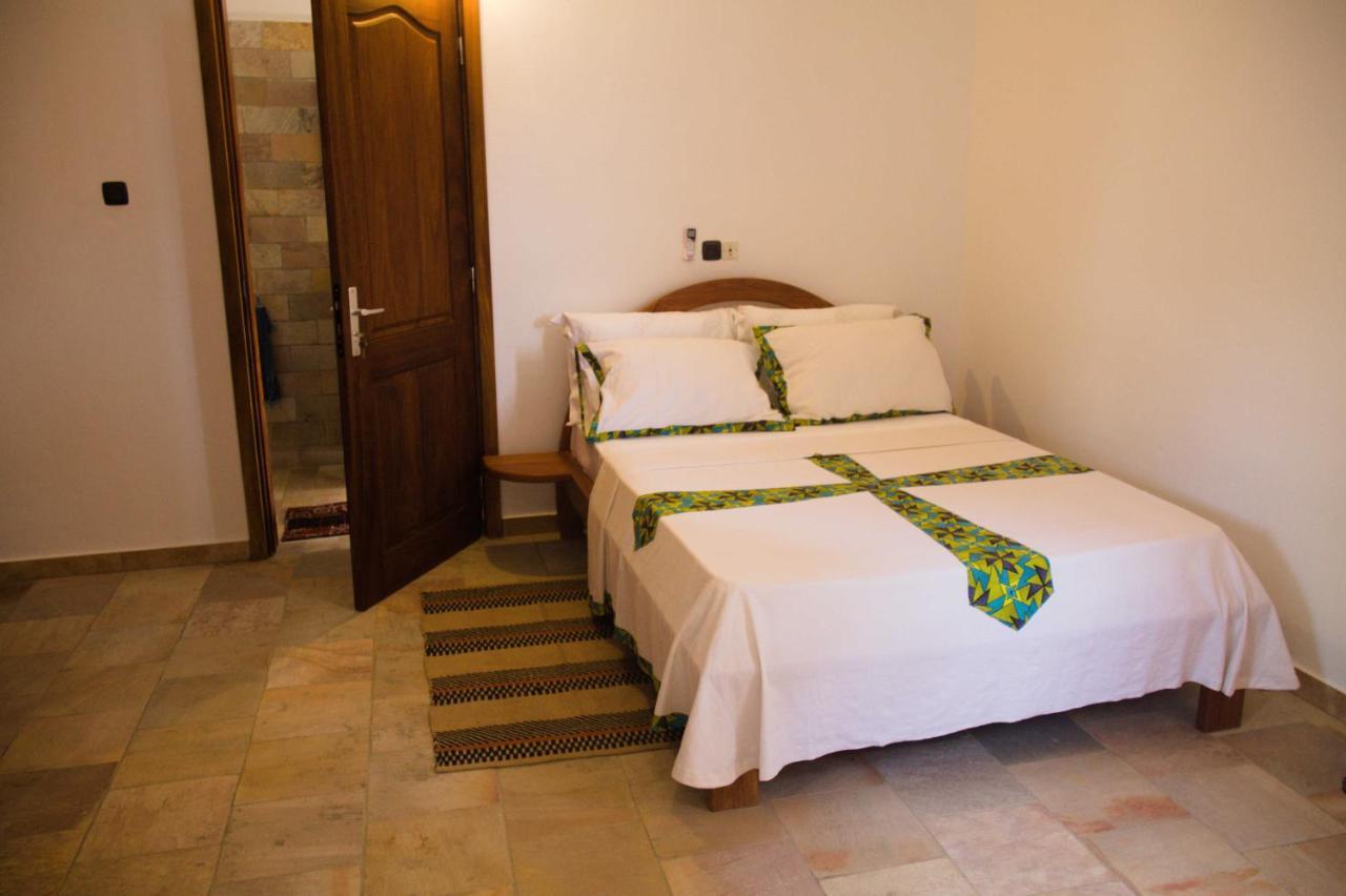 לומה Hotel Otsunami מראה חיצוני תמונה